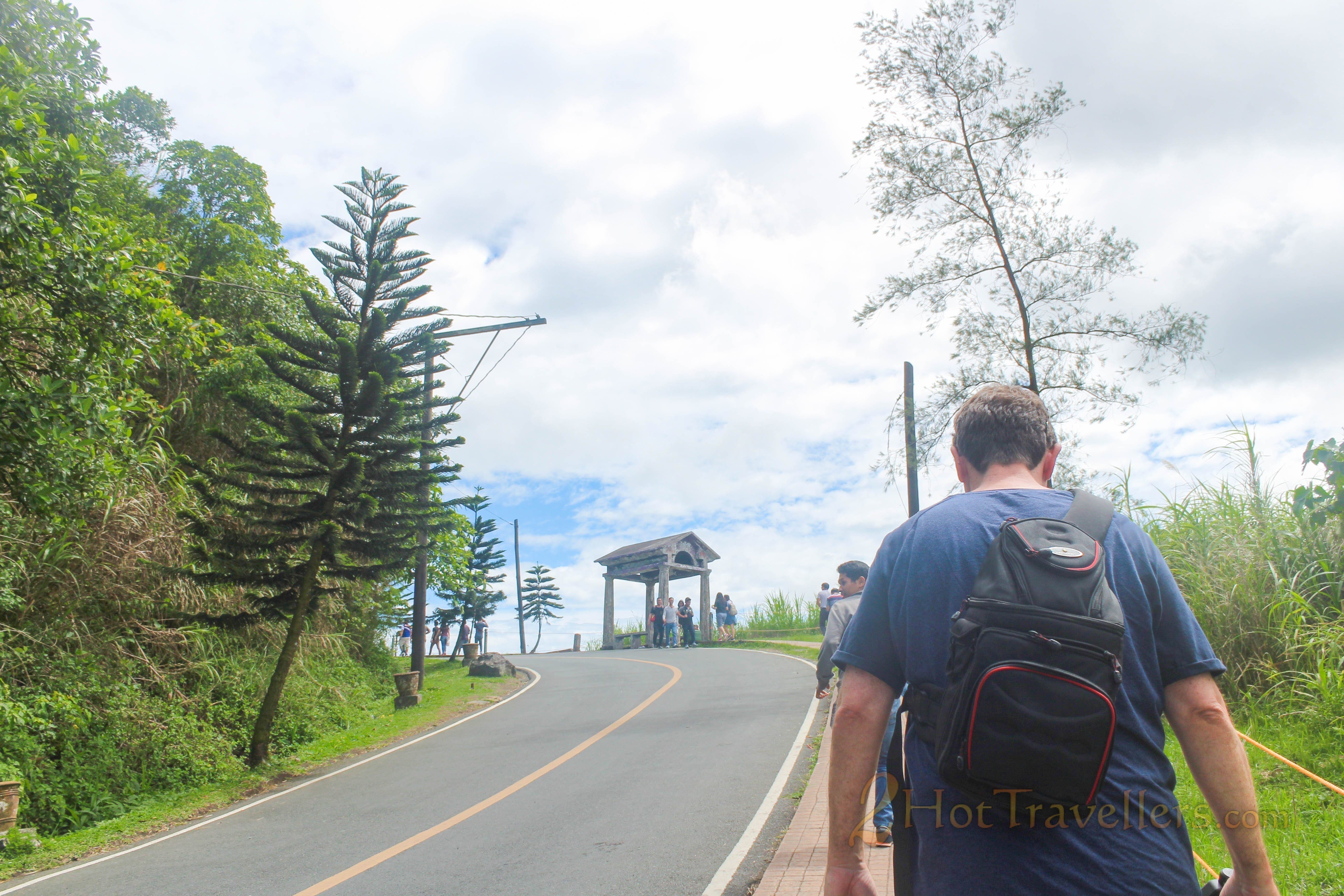eoples Park Tagaytay Walking to the top