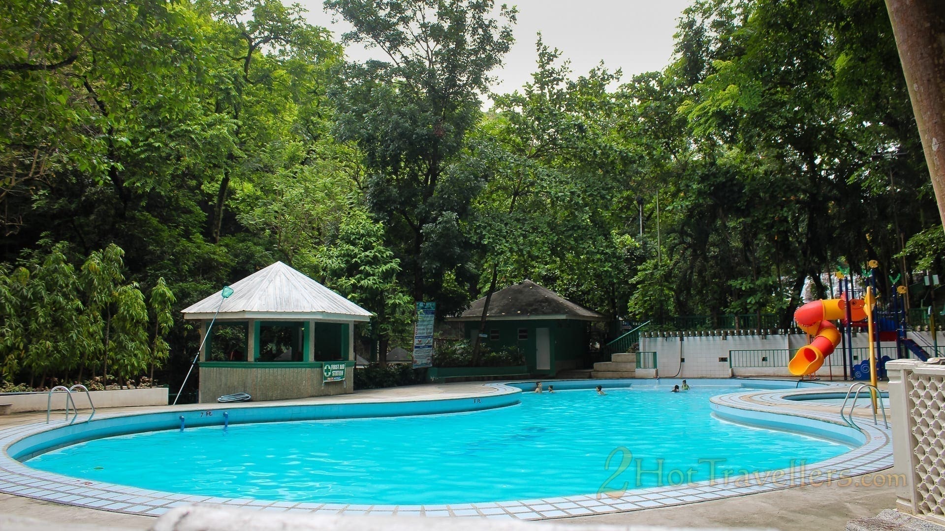 The pool Hinulugang Taktak Falls