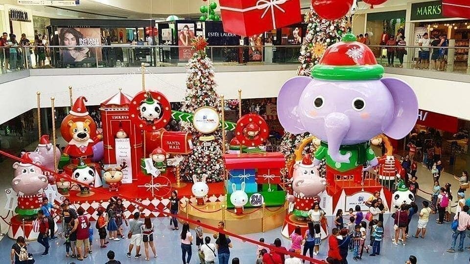 Things You Should Know About Filipino Culture magical-christmas-at-MOA