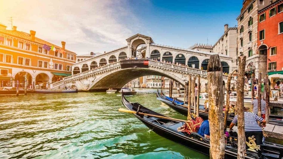 Best travel books worth reading venice-grand-canal-italy