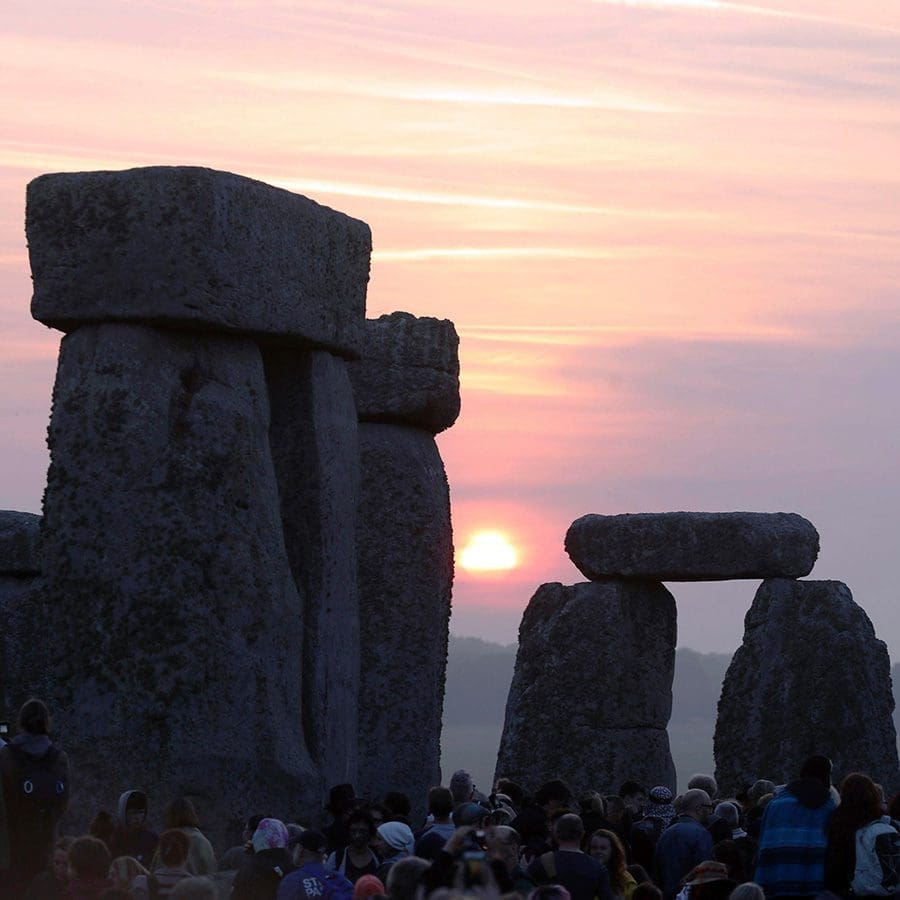 10 of the Strangest Places in the World Stonehenge