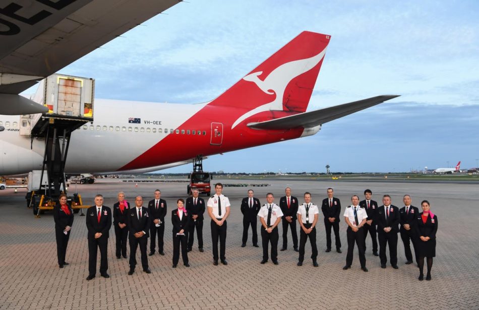 australian airline - qantas crew